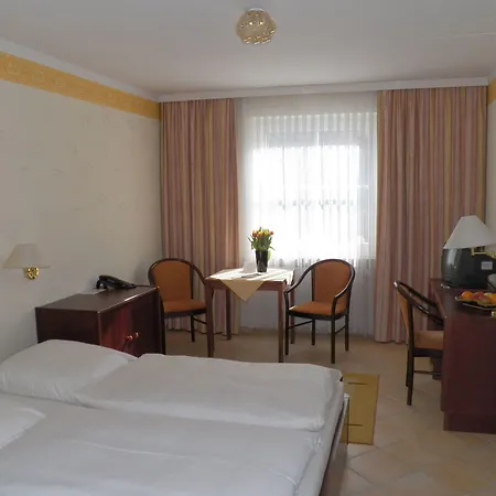 Отель Deutscher Kaiser