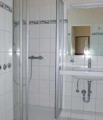 Deutscher Kaiser מלון